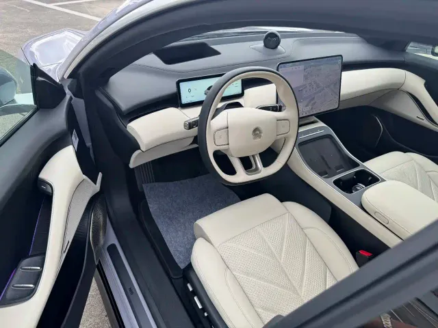 Nio ET5 — Фото автомобиля 10