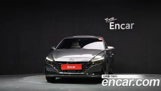 Hyundai Avante CN7 — Фото автомобиля 3
