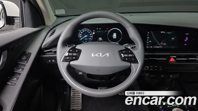 Kia Niro The All New Niro Signature — Фото автомобиля 13