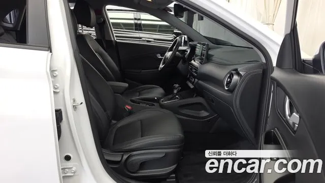 Hyundai Kona New — Фото автомобиля 17