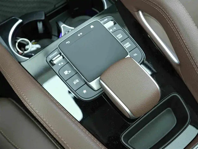 Mercedes-Benz GLE-Class — Фото автомобиля 10