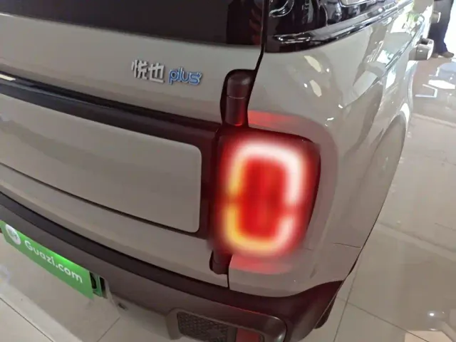 Baojun Yep Plus — Фото автомобиля 7