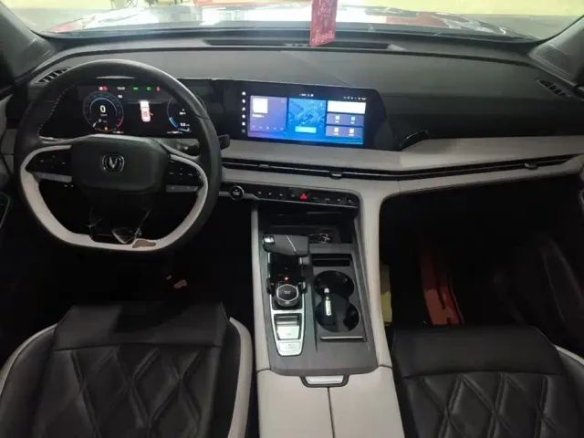 Changan CS75 Plus — Фото автомобиля 9