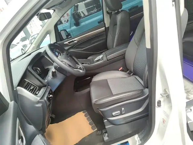 GAC Trumpchi M8 — Фото автомобиля 14
