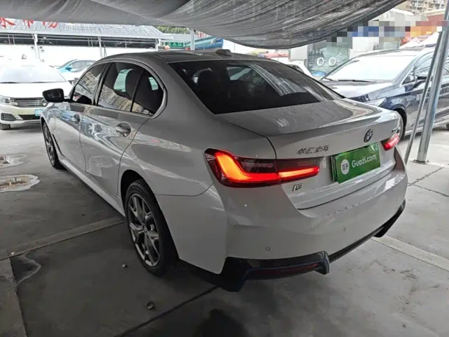 BMW i3 — Фото автомобиля 4