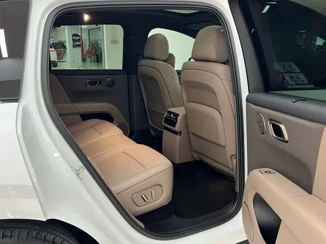 Li Auto i6 — Фото автомобиля 10
