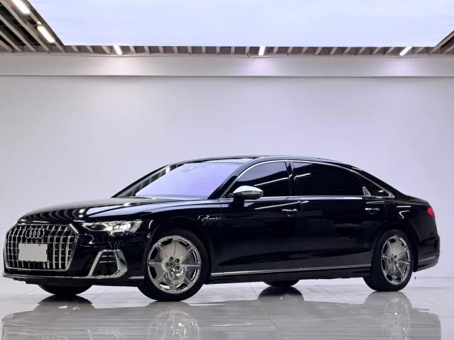 Фотография автомобиля — Audi A8