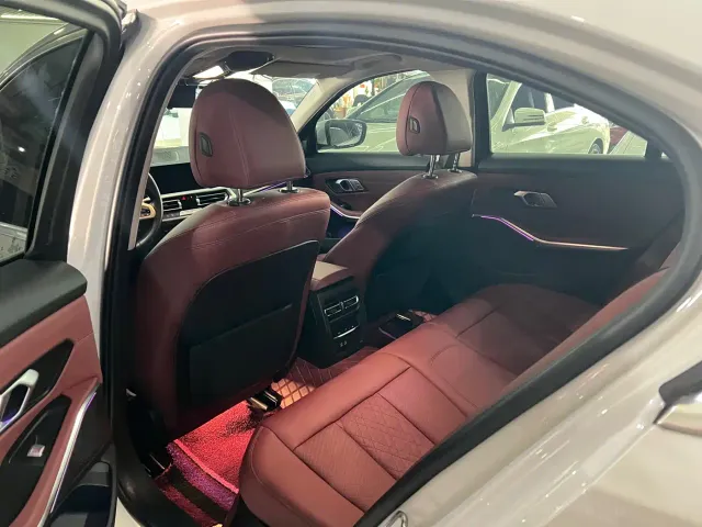 BMW 3 Series — Фото автомобиля 5