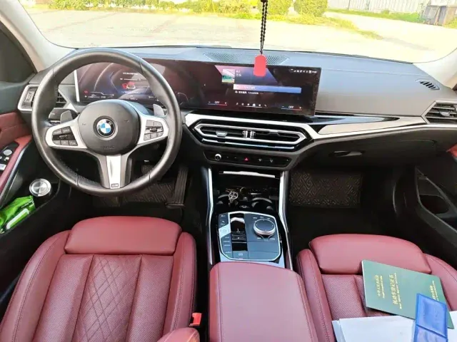 BMW 3 Series — Фото автомобиля 12