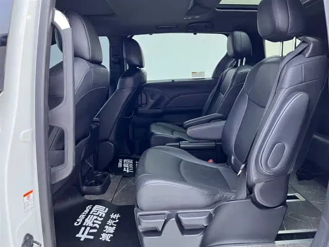 Toyota Granvia — Фото автомобиля 19