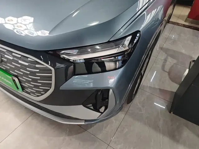 Audi Q4 e-tron — Фото автомобиля 23