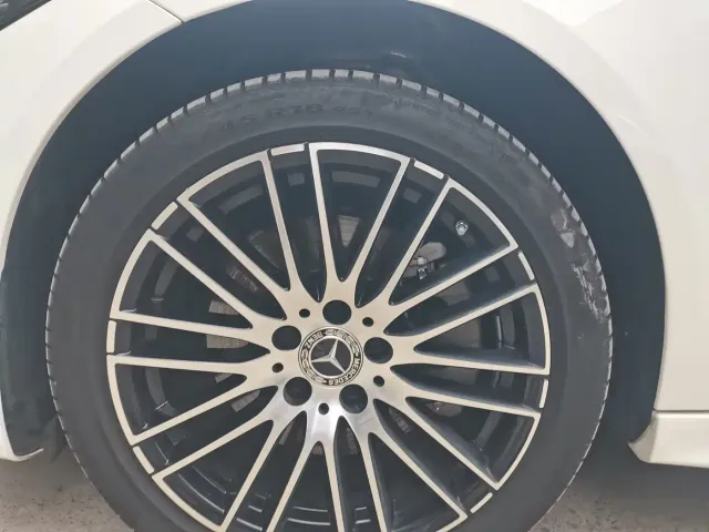 Mercedes-Benz C-Class — Фото автомобиля 7