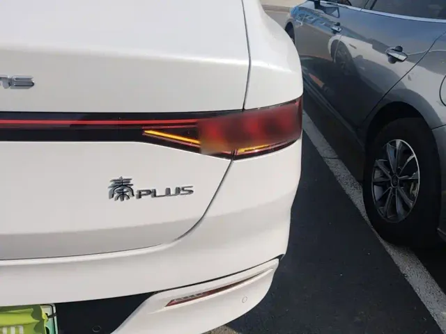 BYD Qin PLUS — Фото автомобиля 7