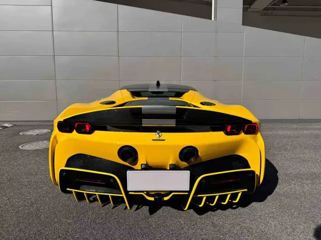 Ferrari SF90 — Фото автомобиля 5