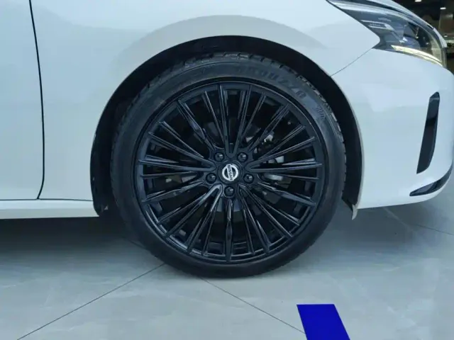 Nissan Teana — Фото автомобиля 6