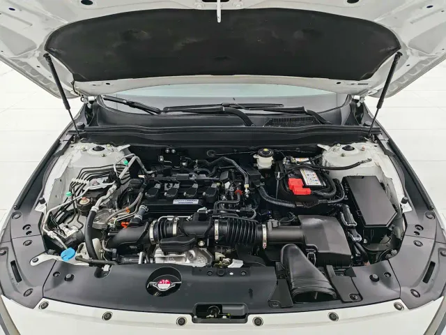Honda Accord — Фото автомобиля 12