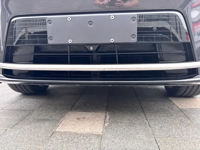 Nio ES8 — Фото автомобиля 14