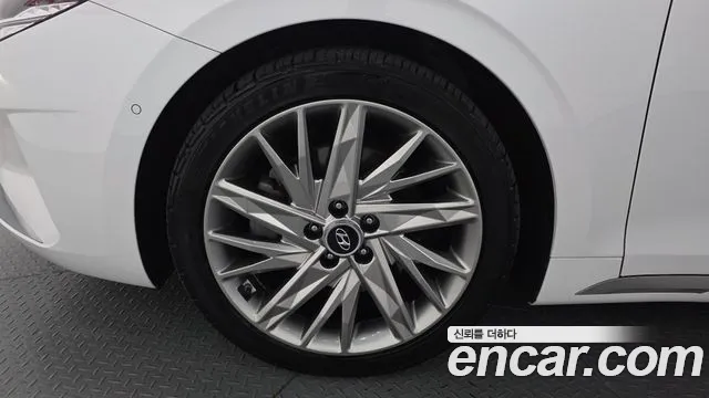 Hyundai Grandeur New — Фото автомобиля 5