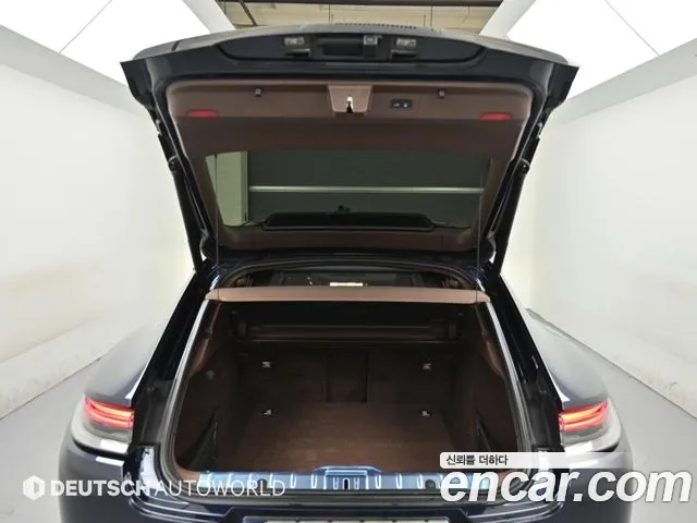 Porsche Panamera 971 — Фото автомобиля 20