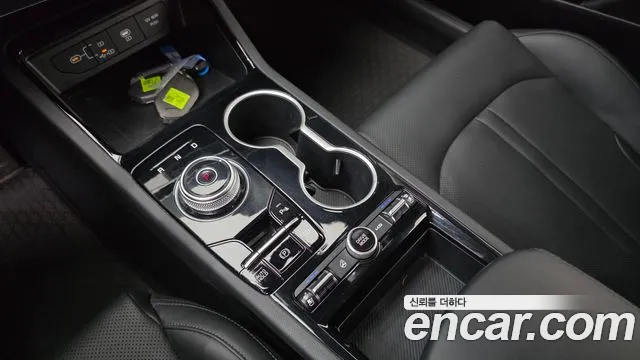 Kia K5 Новый K5 3 поколение 2.0 LPi(Для проката) — Фото автомобиля 9