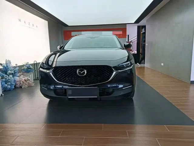 Mazda CX-30 — Фото автомобиля 2