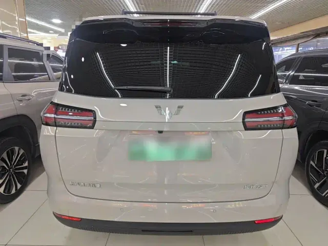 Wuling Starlight 730 — Фото автомобиля 5