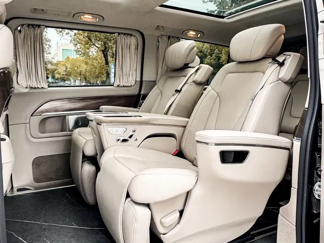 Mercedes-Benz V-Class — Фото автомобиля 12
