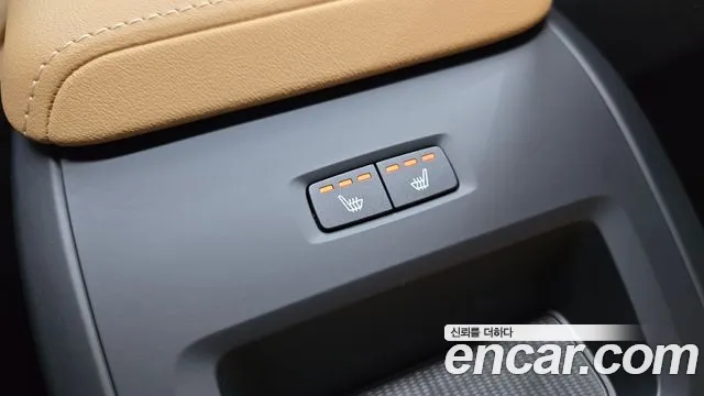 Вольво XC60 — Фото автомобиля 17