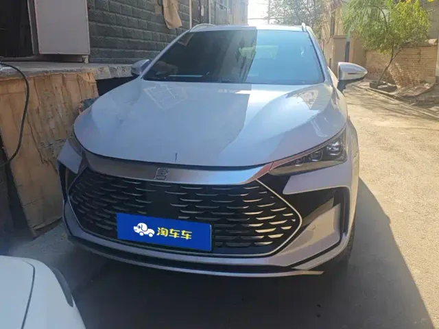 BYD Tang — Фото автомобиля 2
