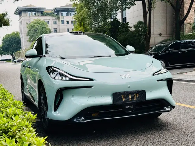 IM Motors LS6 — Фото автомобиля 3