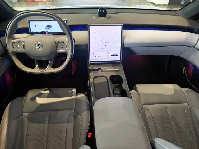 Nio ET5 Touring — Фото автомобиля 6