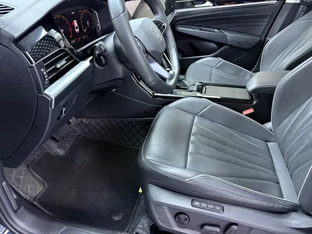 Volkswagen Passat — Фото автомобиля 7