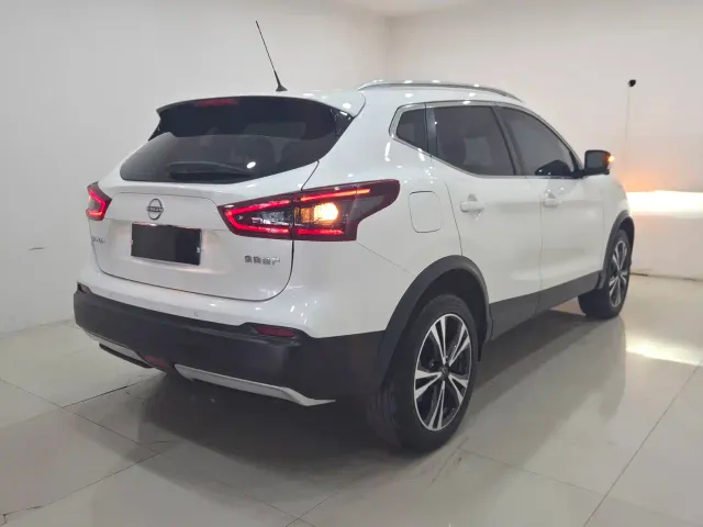 Nissan Qashqai — Фото автомобиля 7