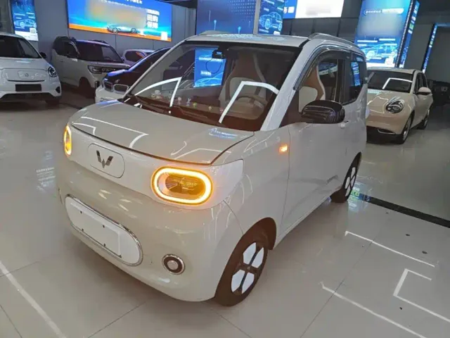 Фотография автомобиля — Wuling Hongguang Mini EV