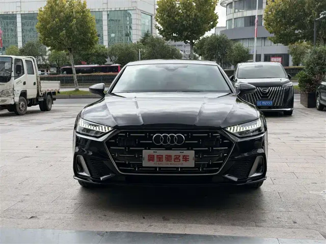 Audi A7L — Фото автомобиля 2