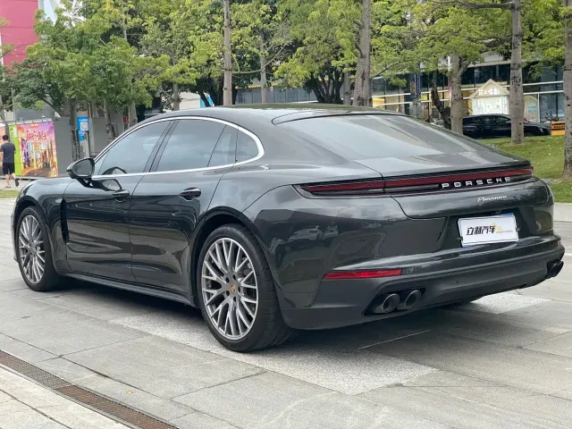 Porsche Panamera — Фото автомобиля 13