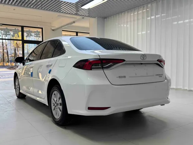 Toyota Corolla — Фото автомобиля 4