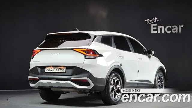Kia Sportage Sportage 5-е поколение Бензин 1.6 турбо 2WD — Фото автомобиля 2