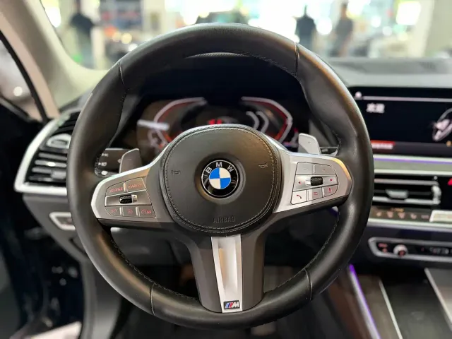 BMW X5 — Фото автомобиля 8