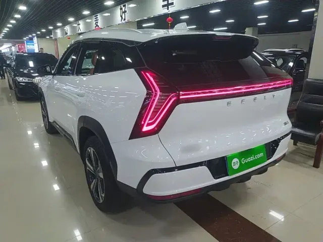 Geely Boyue L — Фото автомобиля 4