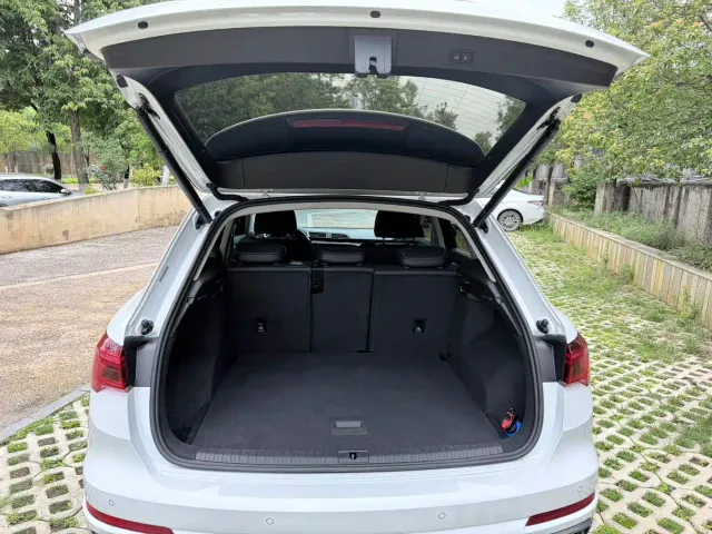 Audi Q3 — Фото автомобиля 12