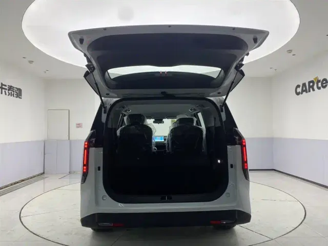 Maxus Dajia 7 — Фото автомобиля 6