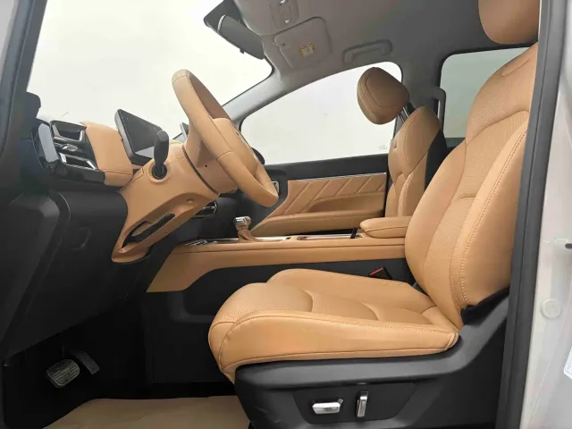 Wuling Starlight 730 — Фото автомобиля 5