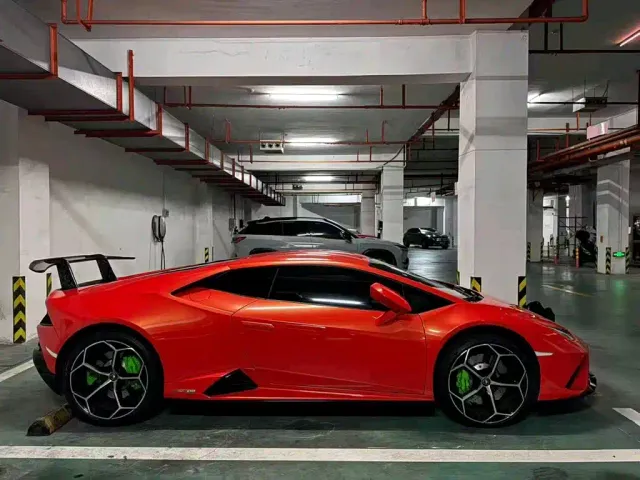Lamborghini Huracan — Фото автомобиля 7