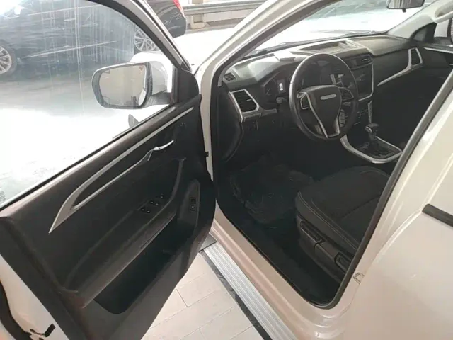 Maxus T70 — Фото автомобиля 15