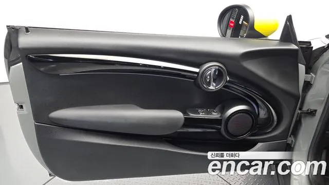 MINI Cooper Cooper Electric — Фото автомобиля 13