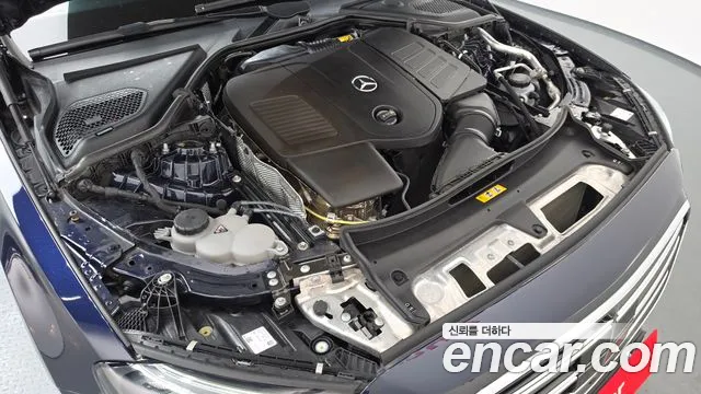 Mercedes-Benz E-Class E-класс W214 E300 4MATIC Exclusive — Фото автомобиля 3