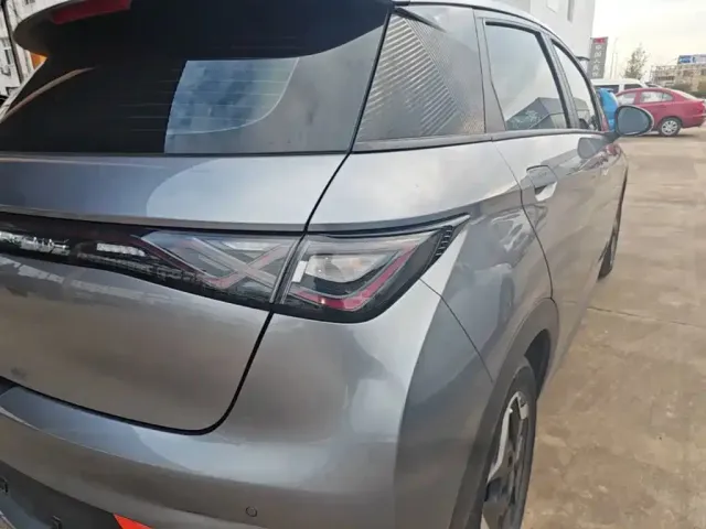BYD Dolphin 2021 Model 405km Fashion Edition — Фото автомобиля 7