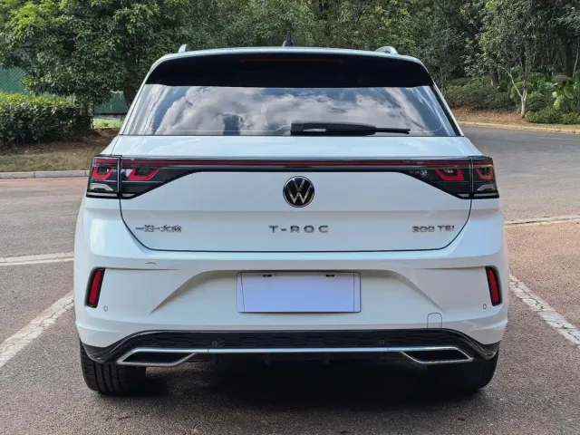 Volkswagen T-Roc — Фото автомобиля 8