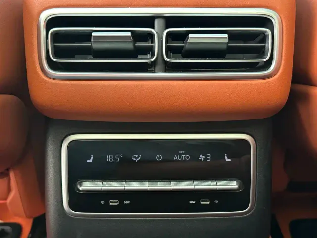 Li Auto L7 — Фото автомобиля 18